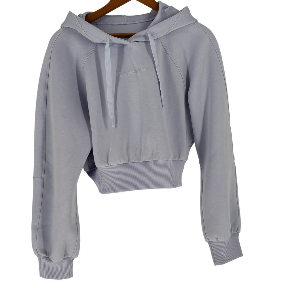 Lululemon Relaxed Cropped Hoodie Women’s Size 10 (Med) Light Purple Lavender